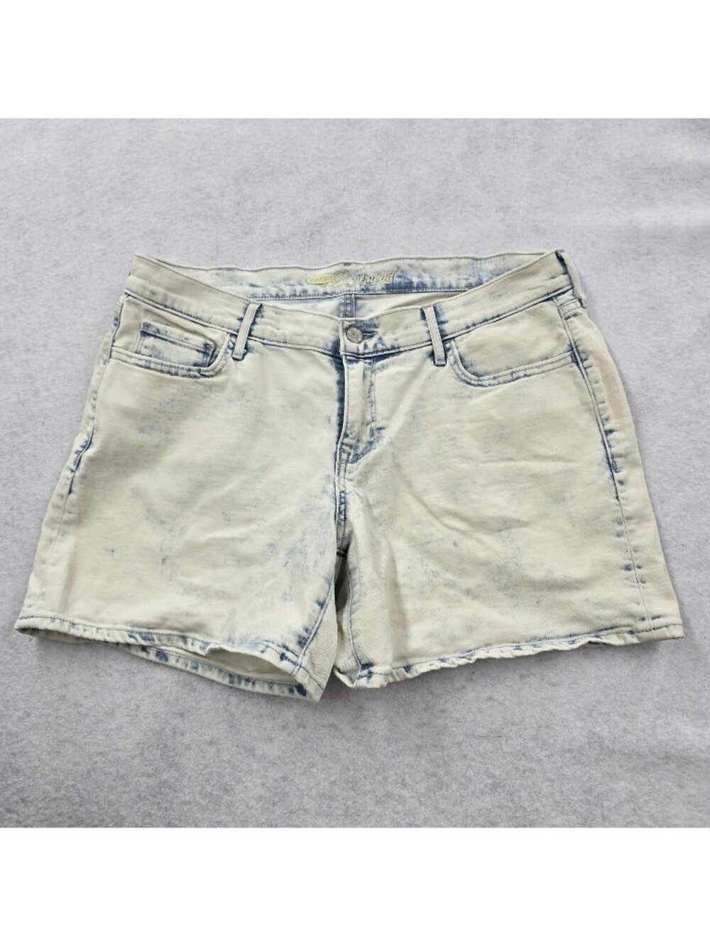 Old Navy Boyfriend Shorts Women's Size 10 Acid Wash Denim Casual Grunge Retro